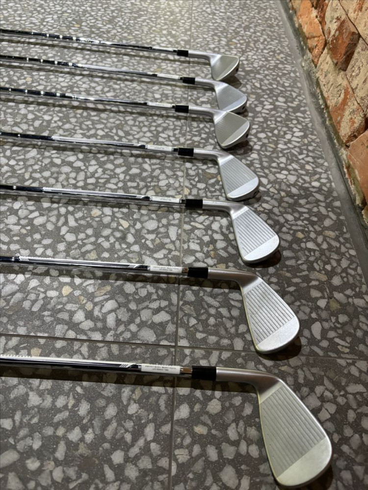 테일러메이드 P790 아이언(4~P) + Qi10 MAX 드라이버 + ER5 퍼터 골프채 풀세트 (A급) 이미지