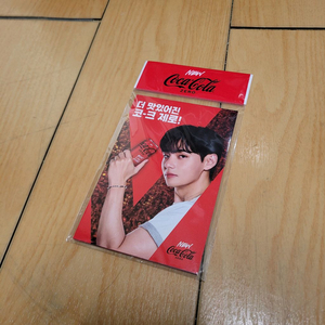 미개봉 새제품) 코카콜라 굿즈 방탄소년단 BTS 뷔 포토북 아코디언북