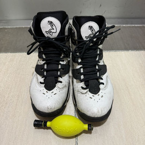 리복 샤크 어택 4 농구화 270mm (펌프 포함)