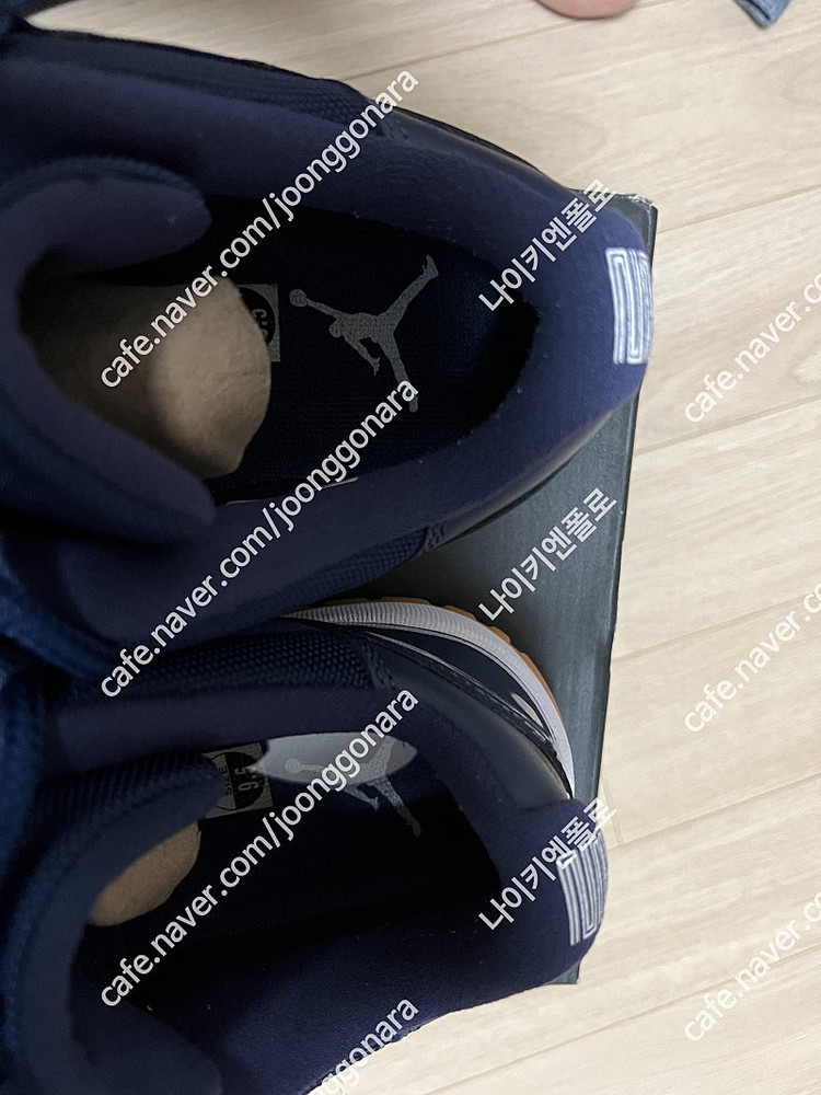 나이키 조던11 로우 미드나잇네이비 275 사이즈 이미지