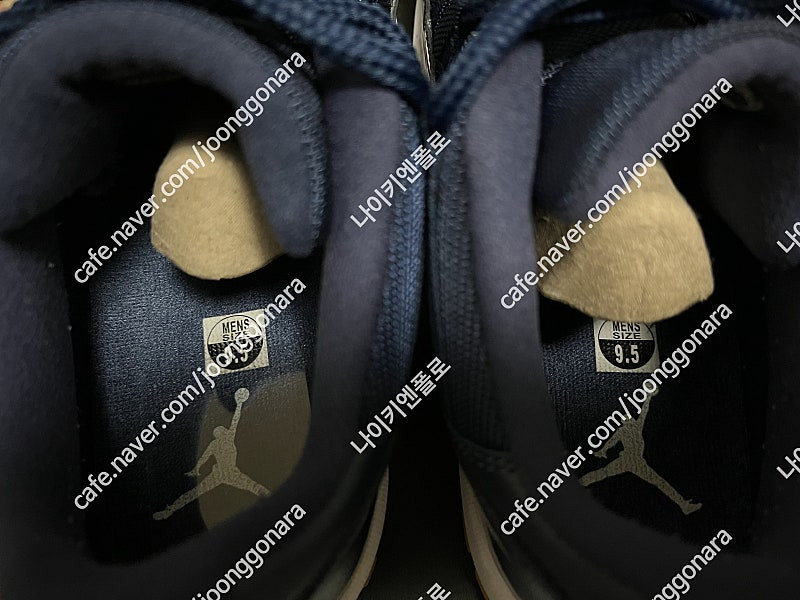 나이키 조던11 로우 미드나잇네이비 275 사이즈 이미지