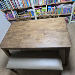 로포텐 고무나무 4인용 원목식탁 + 벤치의자 (고양시)