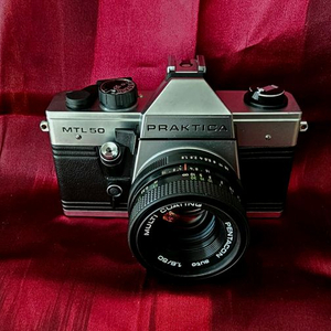 독일제 프락티카 MTL 50 카메라