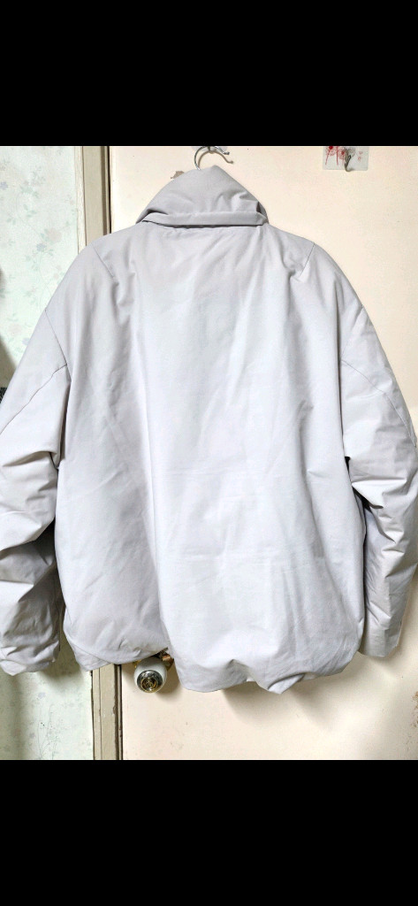 뉴발란스 구스 패딩 95사이즈 아이보리--1