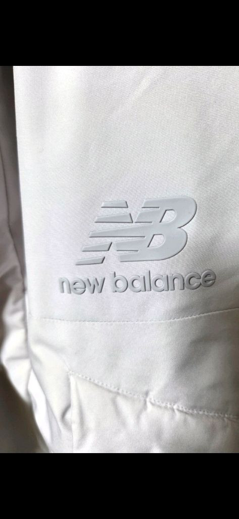 뉴발란스 구스 패딩 95사이즈 아이보리--3