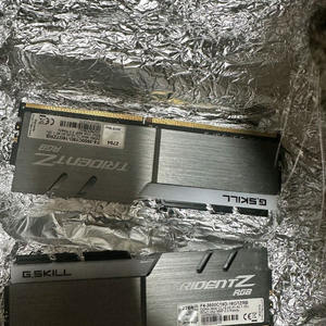 DDR4 지스킬3600 cl19 RGB 메모리 8GB 2개(총 16GB) 판매합니다