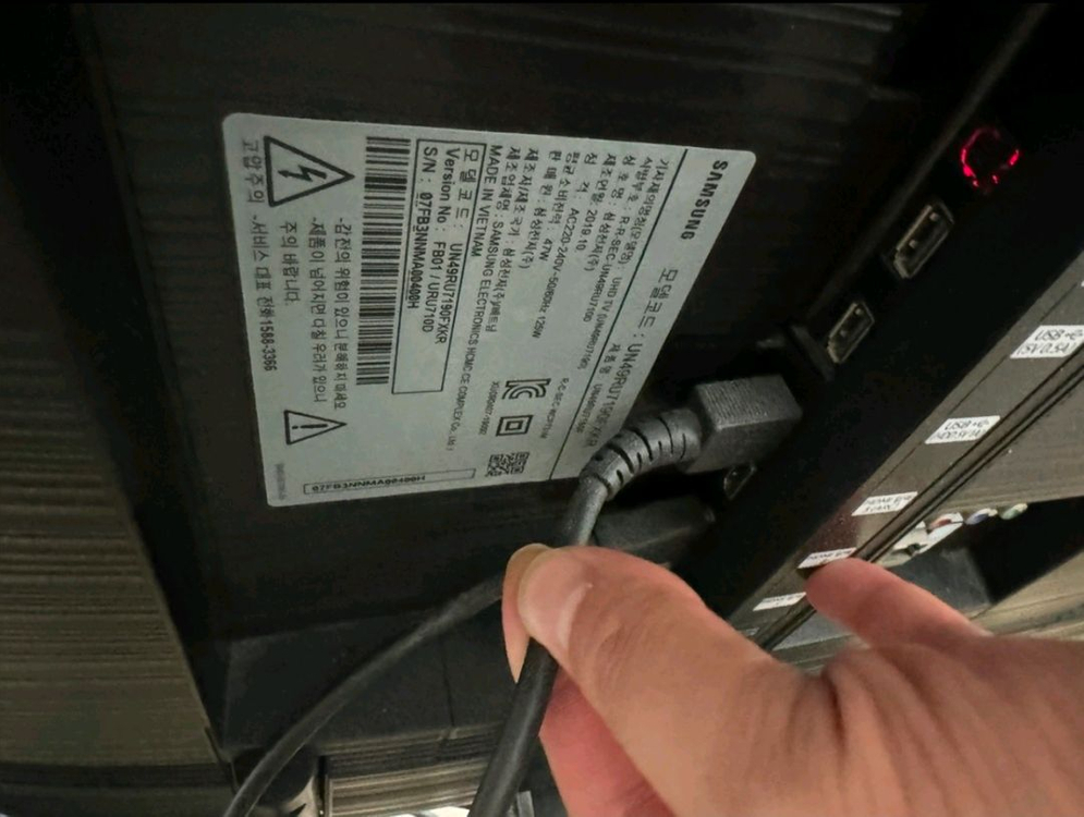 49인치 4K UHD 삼성 스마트 tv , 티비 다이--1