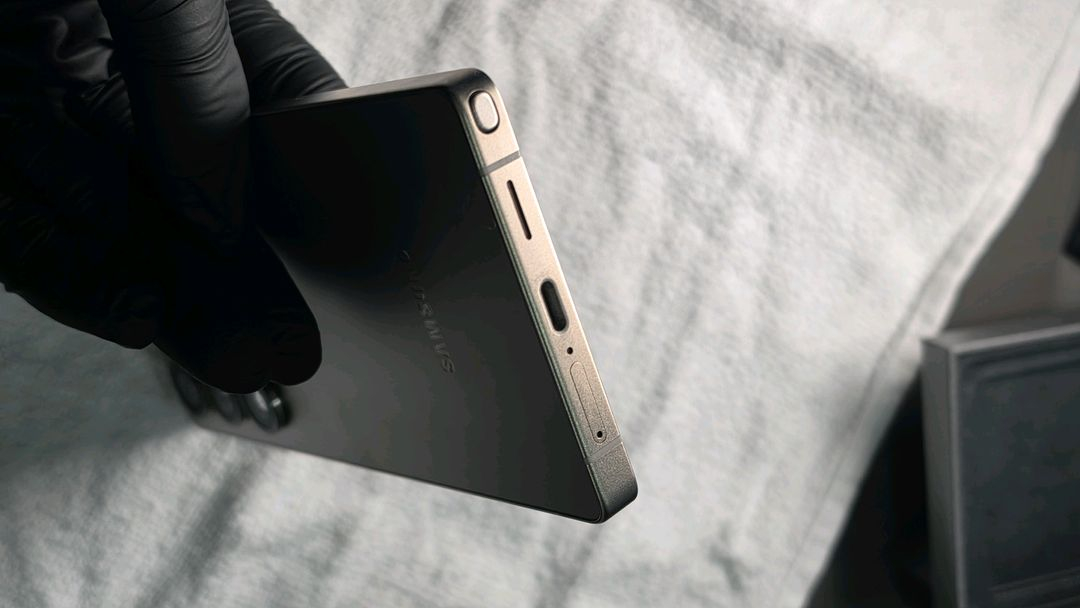 갤럭시s25 울트라 512GB 티타늄그레이 풀박 급처--3