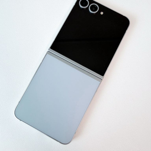 갤럭시 Z플립6 512GB 화이트 / 풀박스