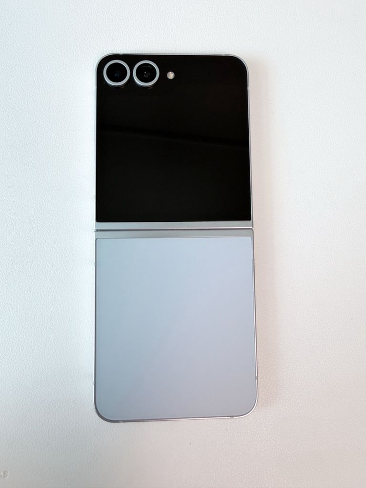 갤럭시 Z플립6 512GB 화이트 / 풀박스--1