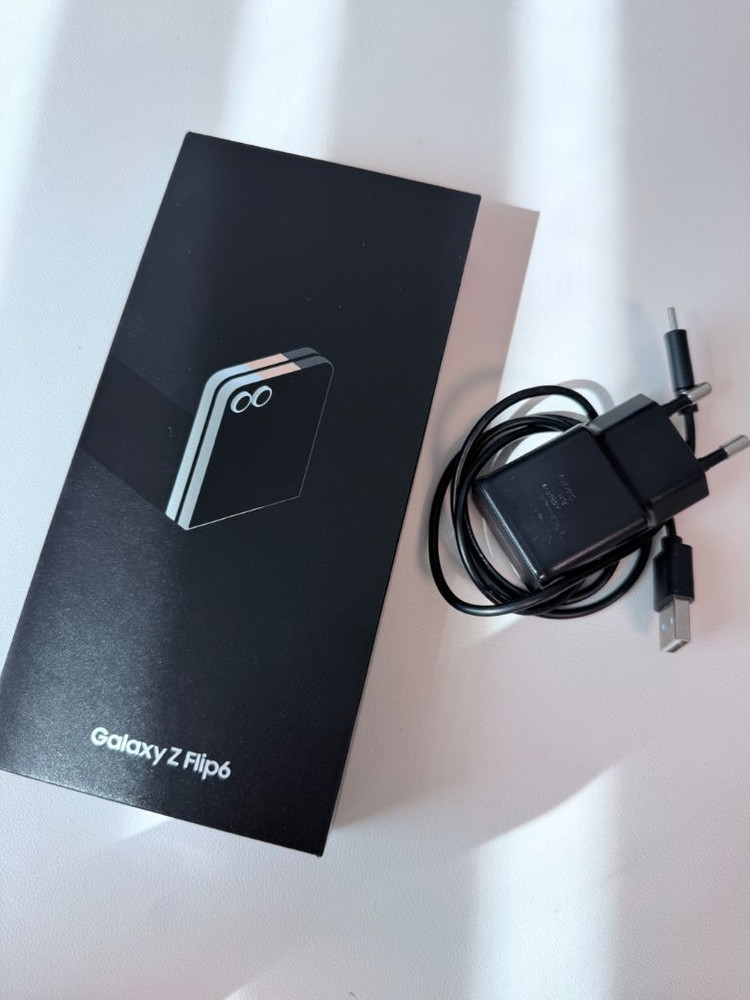 갤럭시 Z플립6 512GB 화이트 / 풀박스--9