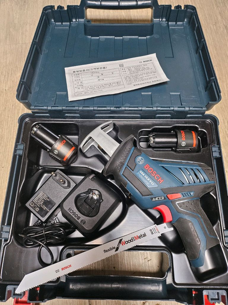 보쉬 충전 왕복톱 전동톱 컷쏘 세트 이미지