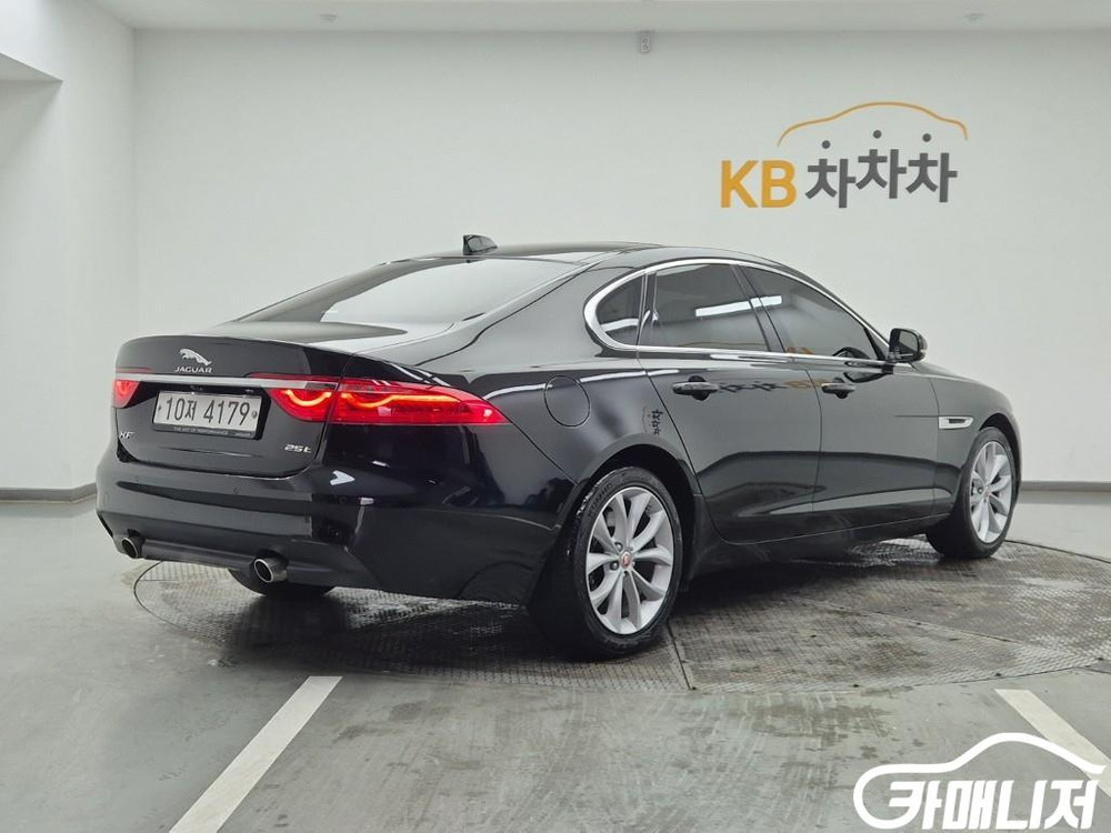 [재규어]XF(X260) 2.5T 프레스티지 #3월급매 이미지