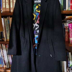 정품 러브모스키노 코트