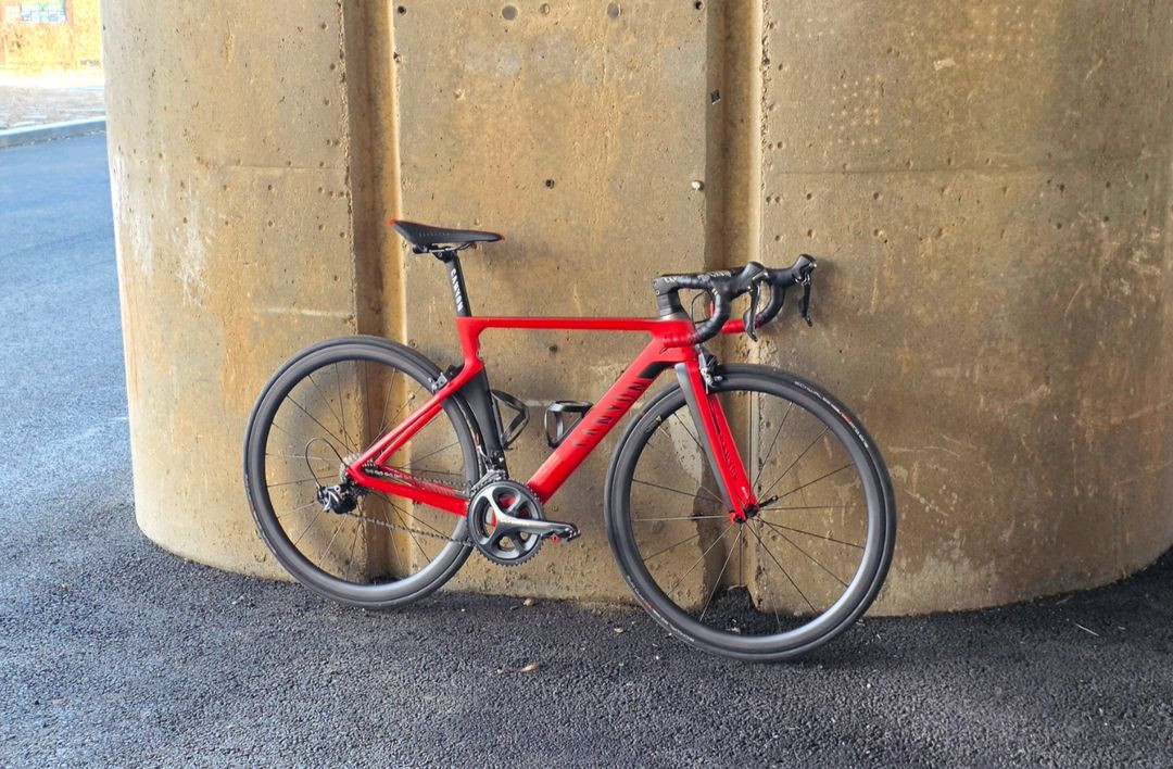 캐니언 에어로드 로드 자전거 정말 급처 이미지