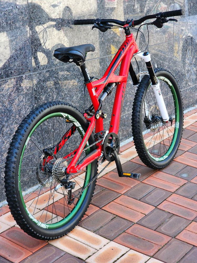 스페셜라이즈드 엔듀로 콤프 풀샥 자전거 팝니다--2