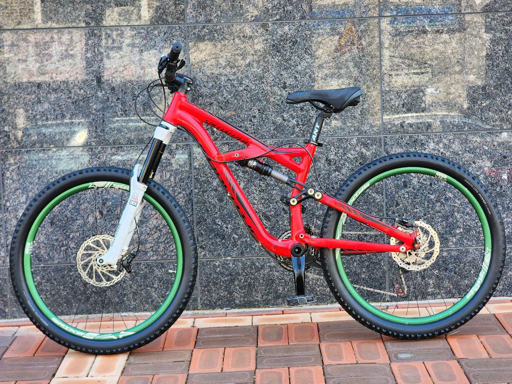 스페셜라이즈드 엔듀로 콤프 풀샥 자전거 팝니다--8