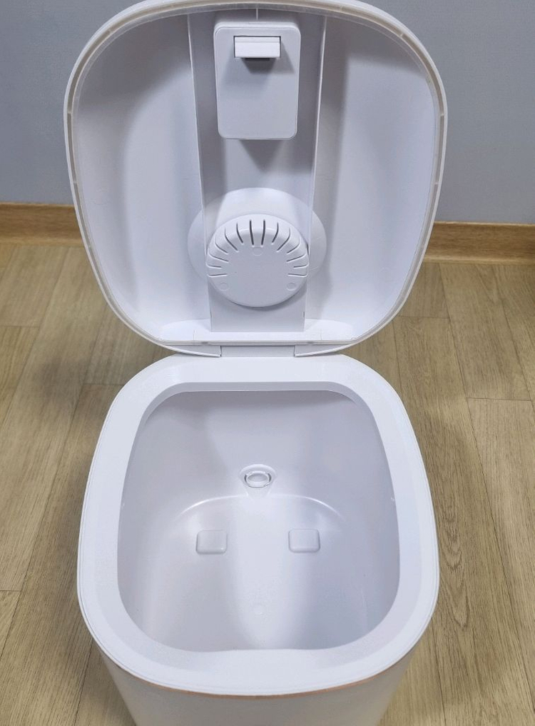 (아울리빙)신선유지 쌀통(10KG)원터치 진공 쌀보관통[잡곡통 밀폐 쌀보관함용기] 이미지