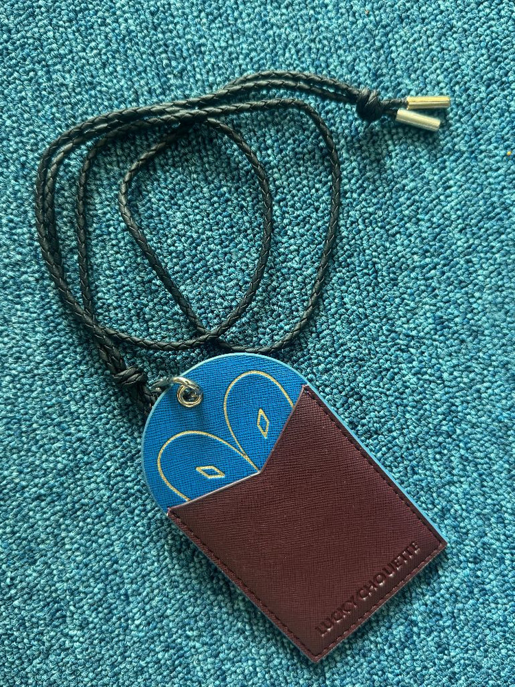 럭키슈에뜨 정품 카드목걸이--1