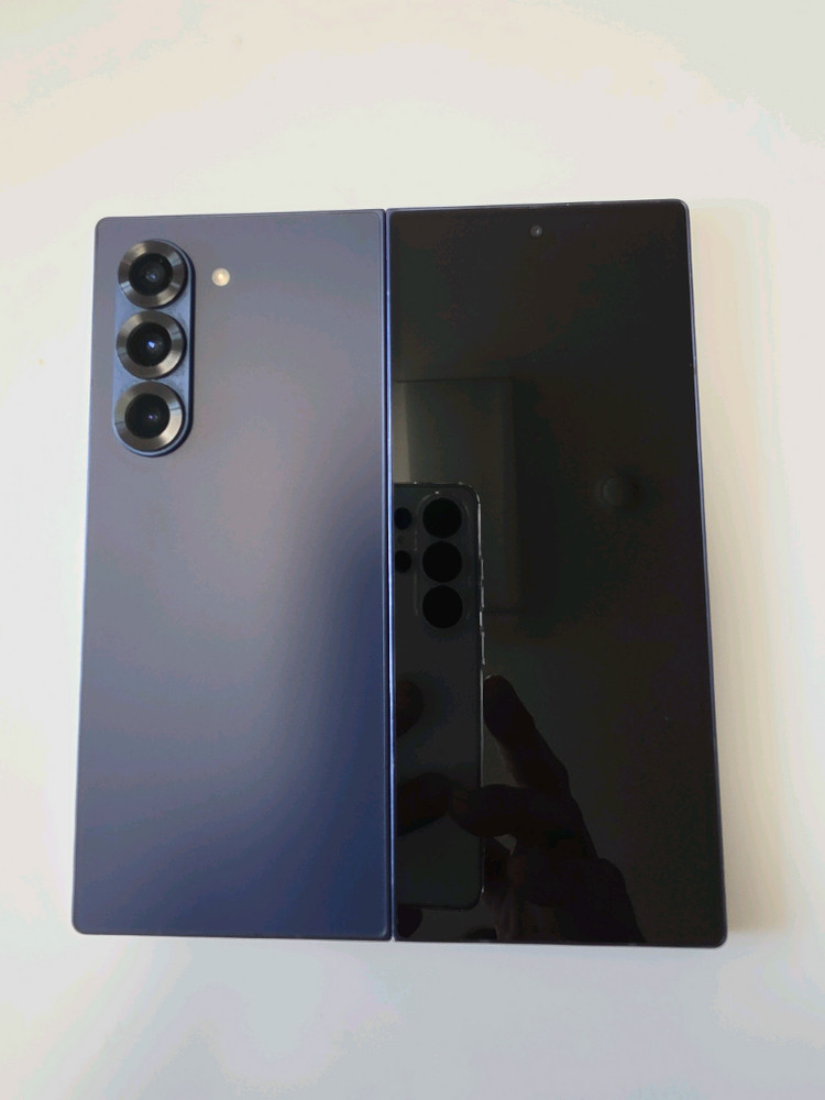 폴더블 스마트폰--6