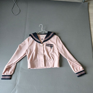 핑크 세라복 교복 셔츠 이미지