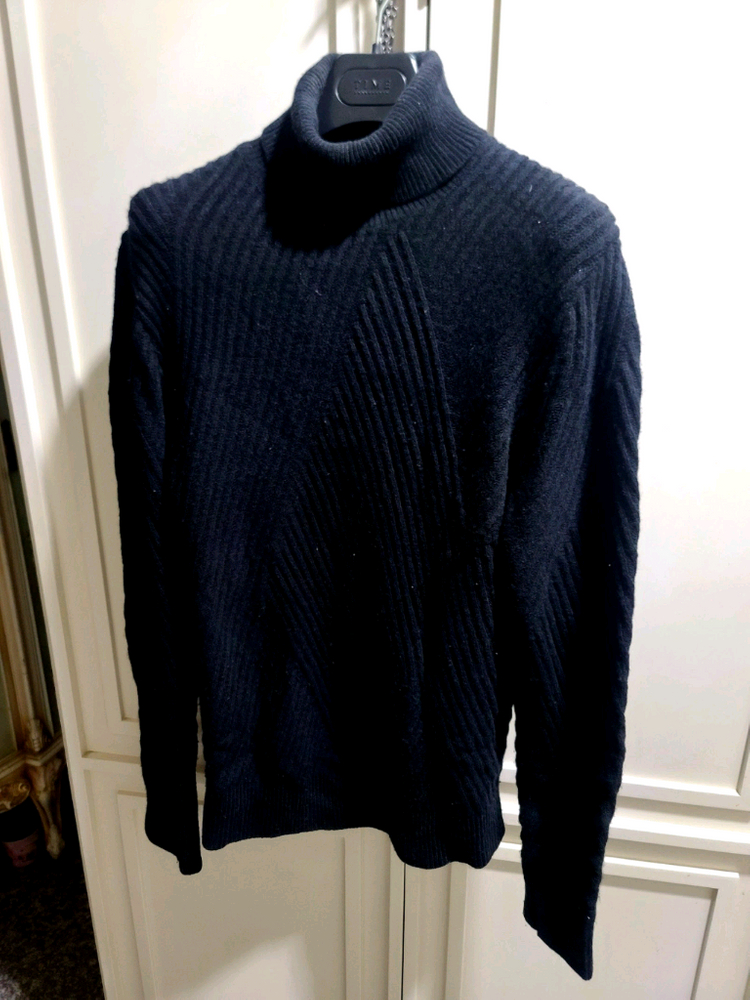 지오지아 And Z / 타임옴므 모티브 빗살무늬 울캐시미어 터틀넥 블랙 이미지