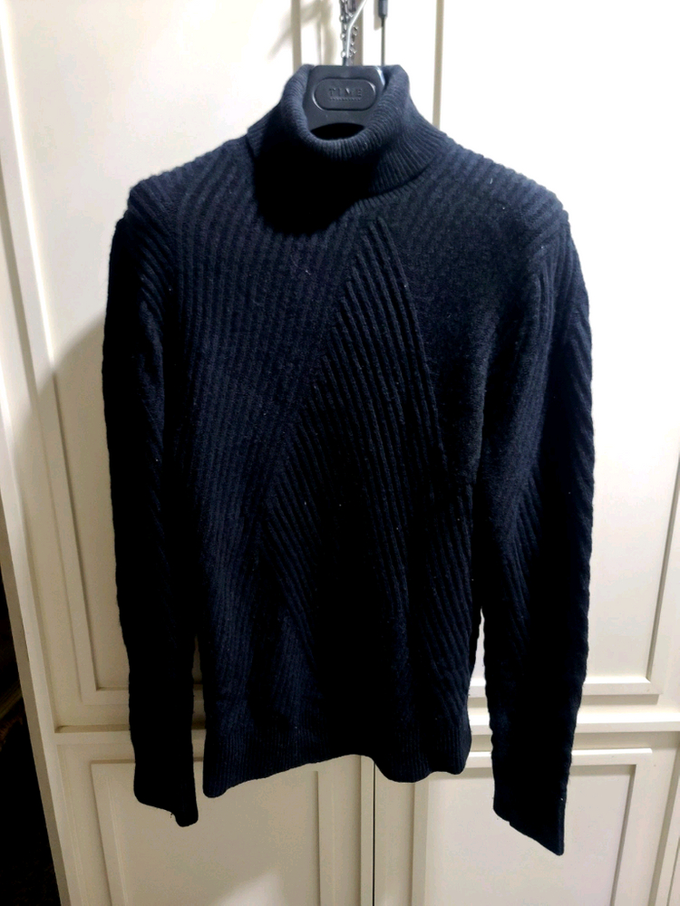 지오지아 And Z / 타임옴므 모티브 빗살무늬 울캐시미어 터틀넥 블랙 이미지