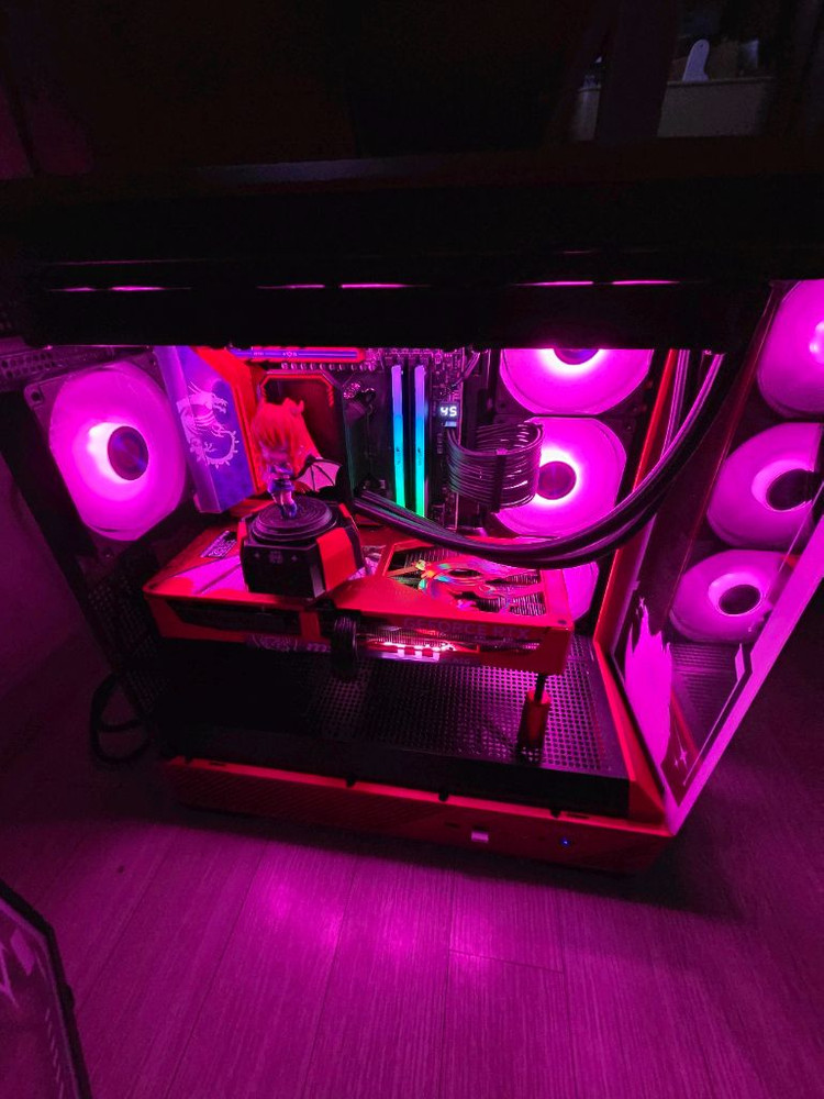 9800x3d 5070ti 컴퓨터 데스크탑 본체 이미지