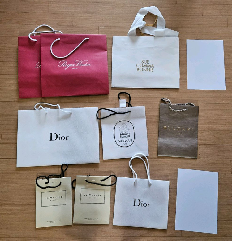 명품쇼핑백,백화점쇼핑백,브랜드의류쇼핑백 이미지