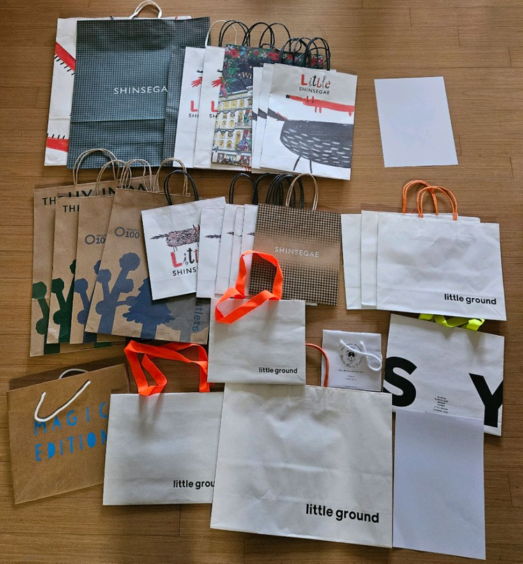 명품쇼핑백,백화점쇼핑백,브랜드의류쇼핑백 이미지