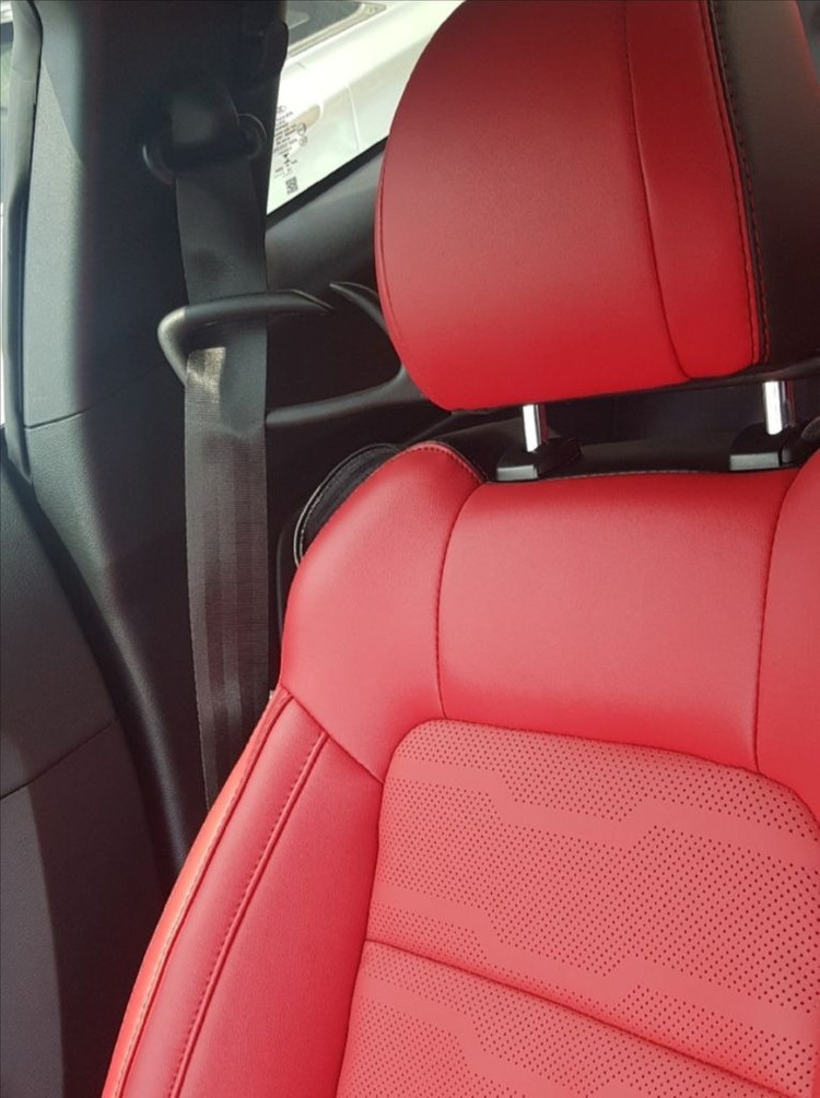 챌린저 포드 머스탱 6.5세대 2.3에코 19년식 안전벨트 고정가이드 이미지