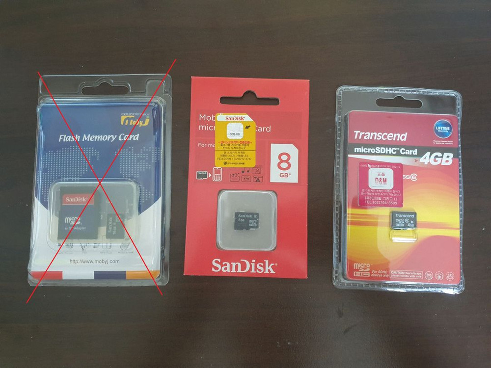 스마트기기 거치대(스마트링 등), 그립톡, 셀카봉(요이치 욜로), microSDHC카드 (미사용) 이미지