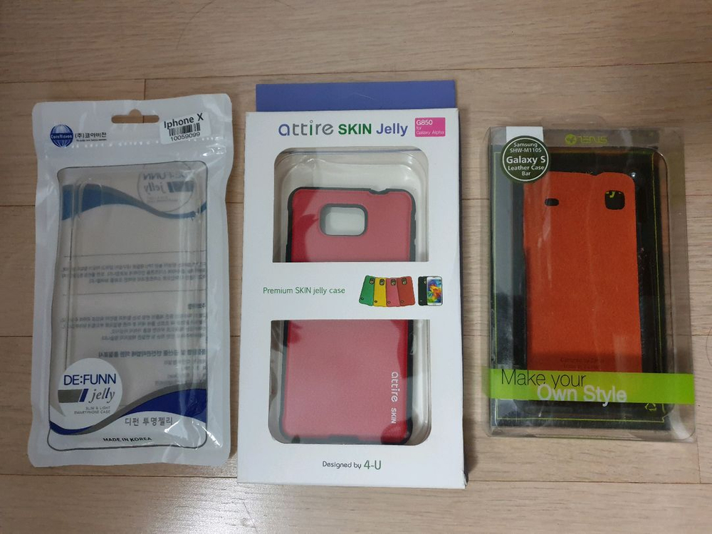 스마트기기 거치대(스마트링 등), 그립톡, 셀카봉(요이치 욜로), microSDHC카드 (미사용) 이미지