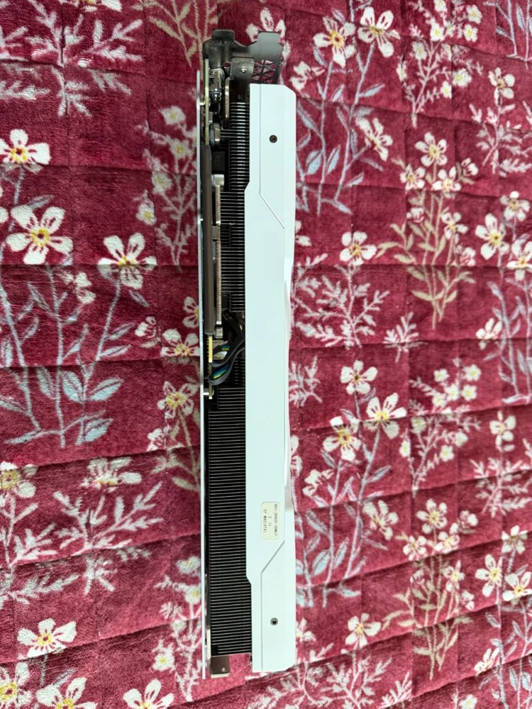 이엠텍 RTX 4070 Ti SUPER 팝니다 이미지