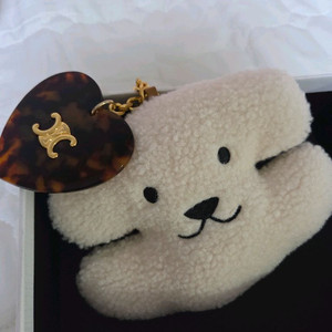 셀린느 폼폼 하트 키링