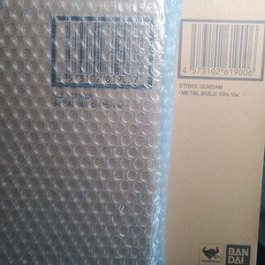 메탈빌드 10주년 스트라이크 건담(미개봉)+에일 스트라이커(미개봉) 판매
