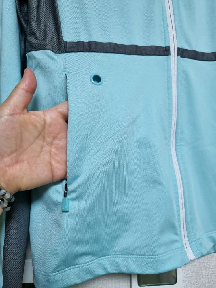 어반 시티룩 채리어트 chariot윽 래쉬가드 90 이미지