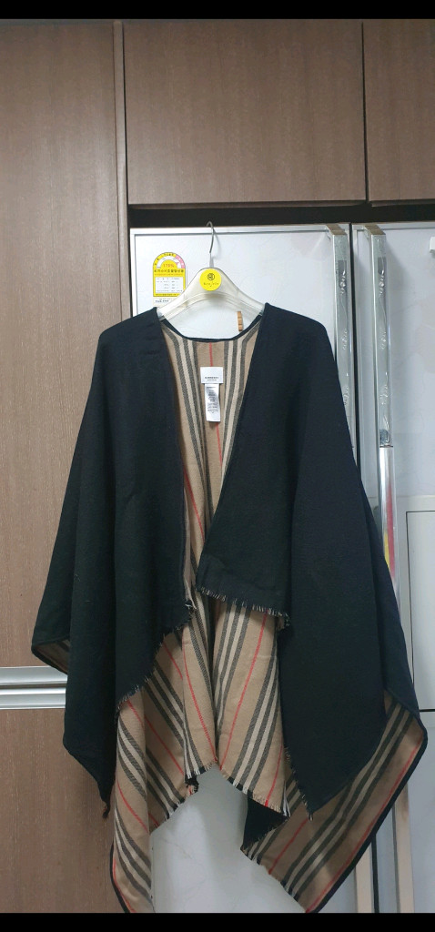 버버리 울 망토 /버버리 백팩 각각 이미지