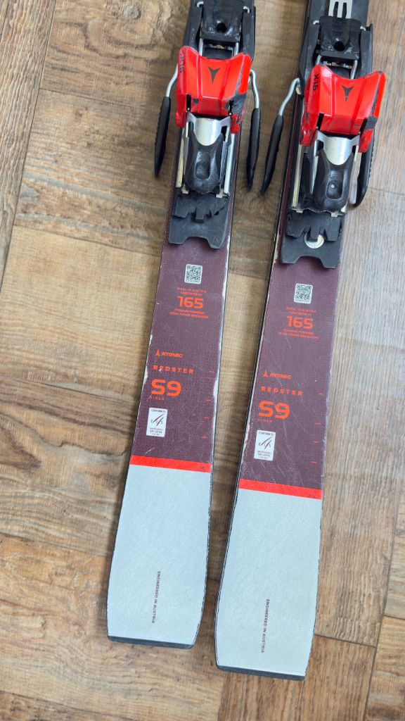 아토믹 월드컵 부츠 , 165회전 월드컵 판매합니다 스키 이미지