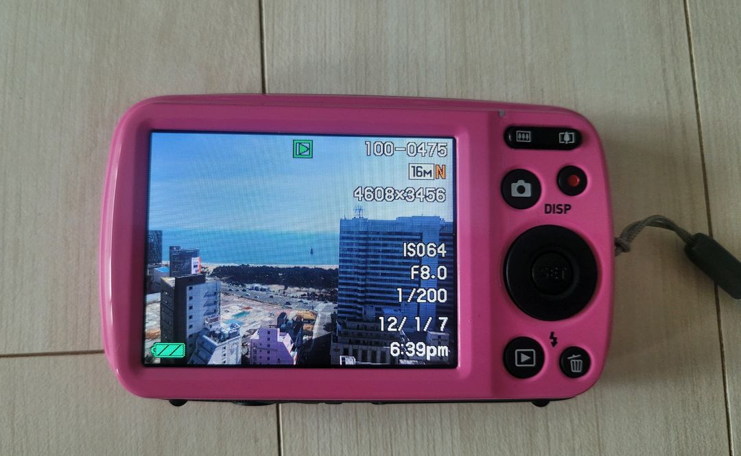 카시오 엑슬림 EX-N1 디지털카메라(하자있음) 이미지