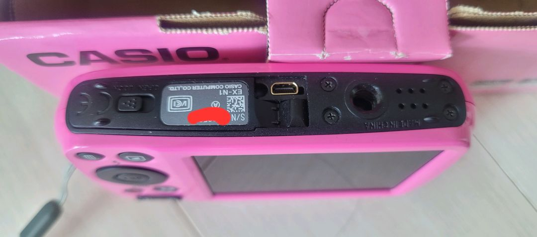 카시오 엑슬림 EX-N1 디지털카메라(하자있음) 이미지