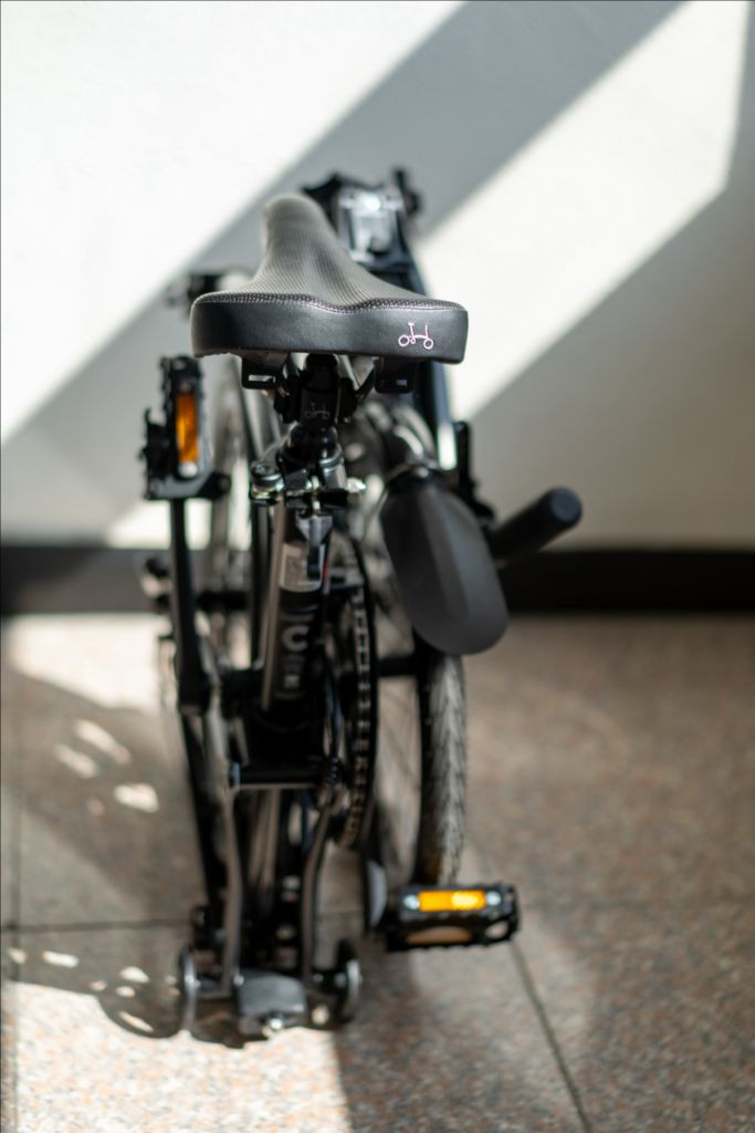 25년식 브롬톤 c라인 4단 블랙 이미지