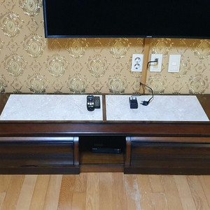 대리석 TV 거치대