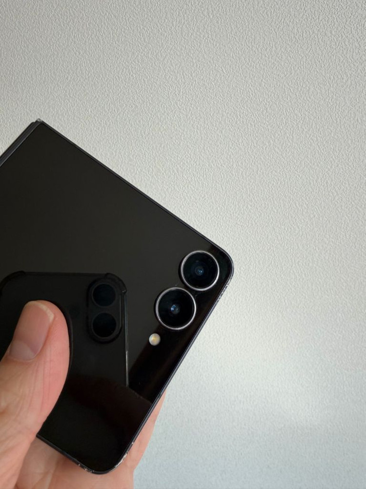 갤럭시Z플립7 512G 블랙+추가포함--5