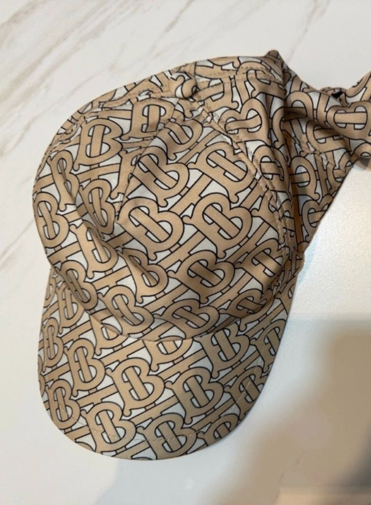 버버리 여성 실크 리본 볼캡 야구모자 (새상품) 이미스막스마라랑방마랑미샤타임마인플리츠플리즈 펜디구찌셀린느샤넬에르메스 이미지