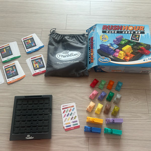 러쉬아워 교통정리 보드게임