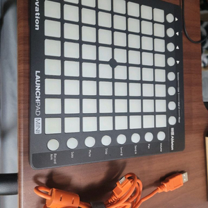 novation launchpad mini 2 이미지
