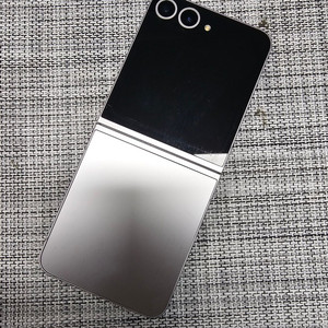 (미파손) 갤럭시 플립6 256G 실버 24년 7월개통 검수완료 가성비단말기 28만팝니다@@