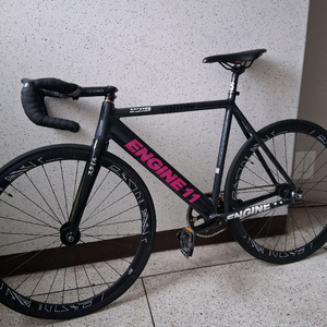 엔진11 브레이커 픽시 자전거