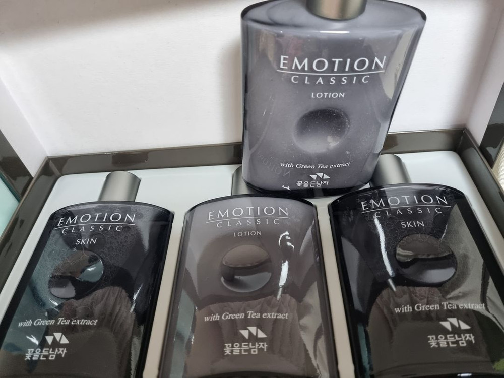 꽃을 든 남자 스킨로션 / 아쿠아 헤어크림--2